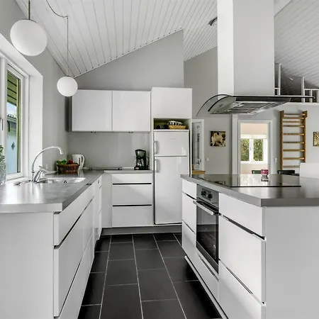 Feriehus Ellie - 300m From The Sea By Interhome *