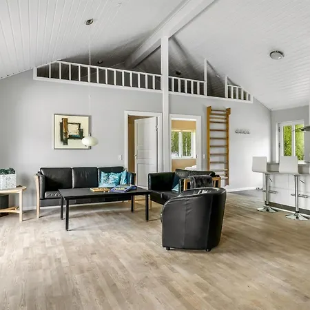 Ellie - 300m From The Sea By Interhome *